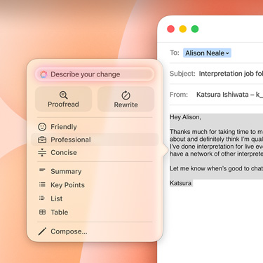 Email bisnis yang memperlihatkan menu Apple Intelligence.