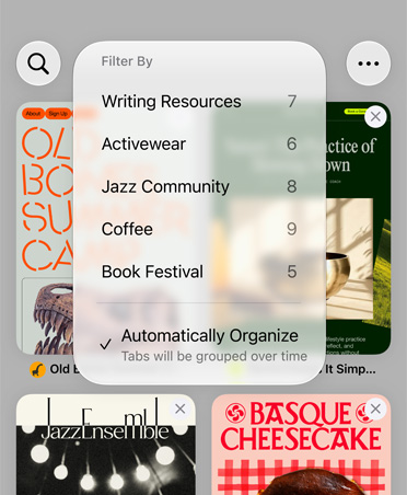 Az iPhone Safari böngészője a Szűrő menüt jeleníti meg olyan kategóriákkal, mint az „Writing Resources” (Írási források), „Activewear” (Sportruházat), „Jazz Community” (Dzsesszközösség), „Coffee” (Kávé) és „Book Festival” (Könyvfesztivál), miközben az „Automatically Organize” (Automatikus rendszerezés) lehetőség van kijelölve.